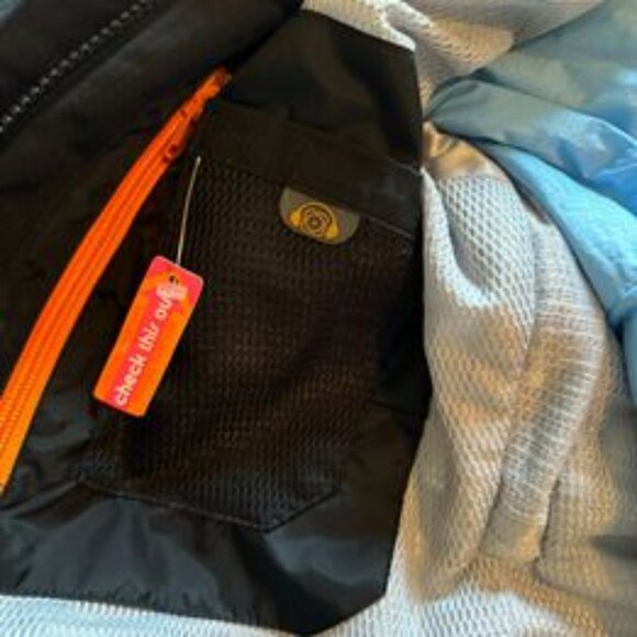 Powder Room Skiing Snowboarding Jacket - Picture 3 of 6